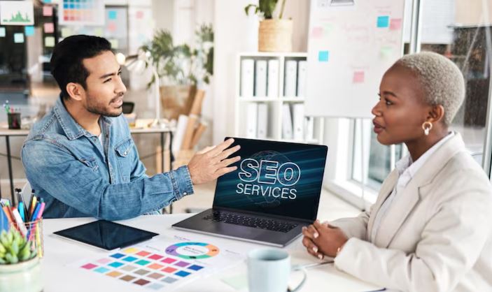 Consultoria de SEO vs Agência: Qual a Melhor Escolha?